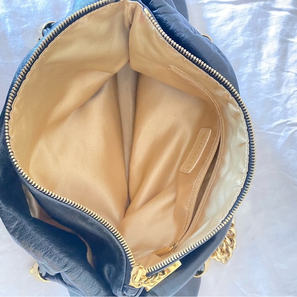 Chanel 2009 CC Logo Thick Chain Black Calfskin Hobo Shoulder - Picture 7 of 12